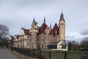 毛嚢炎の原因と治療法について知っておくべきことは？