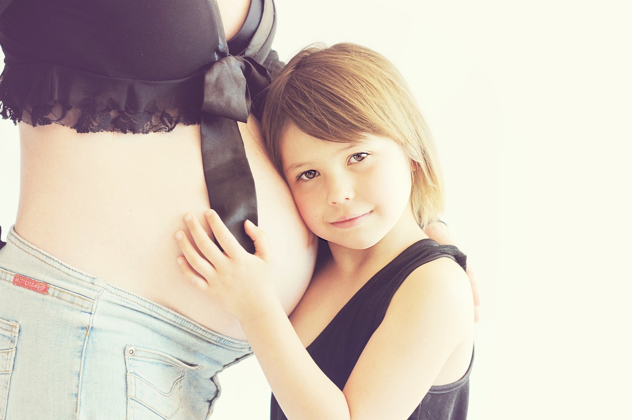 VIO脱毛は妊娠中でも受けられる？安全性について知っておくべきことは？
